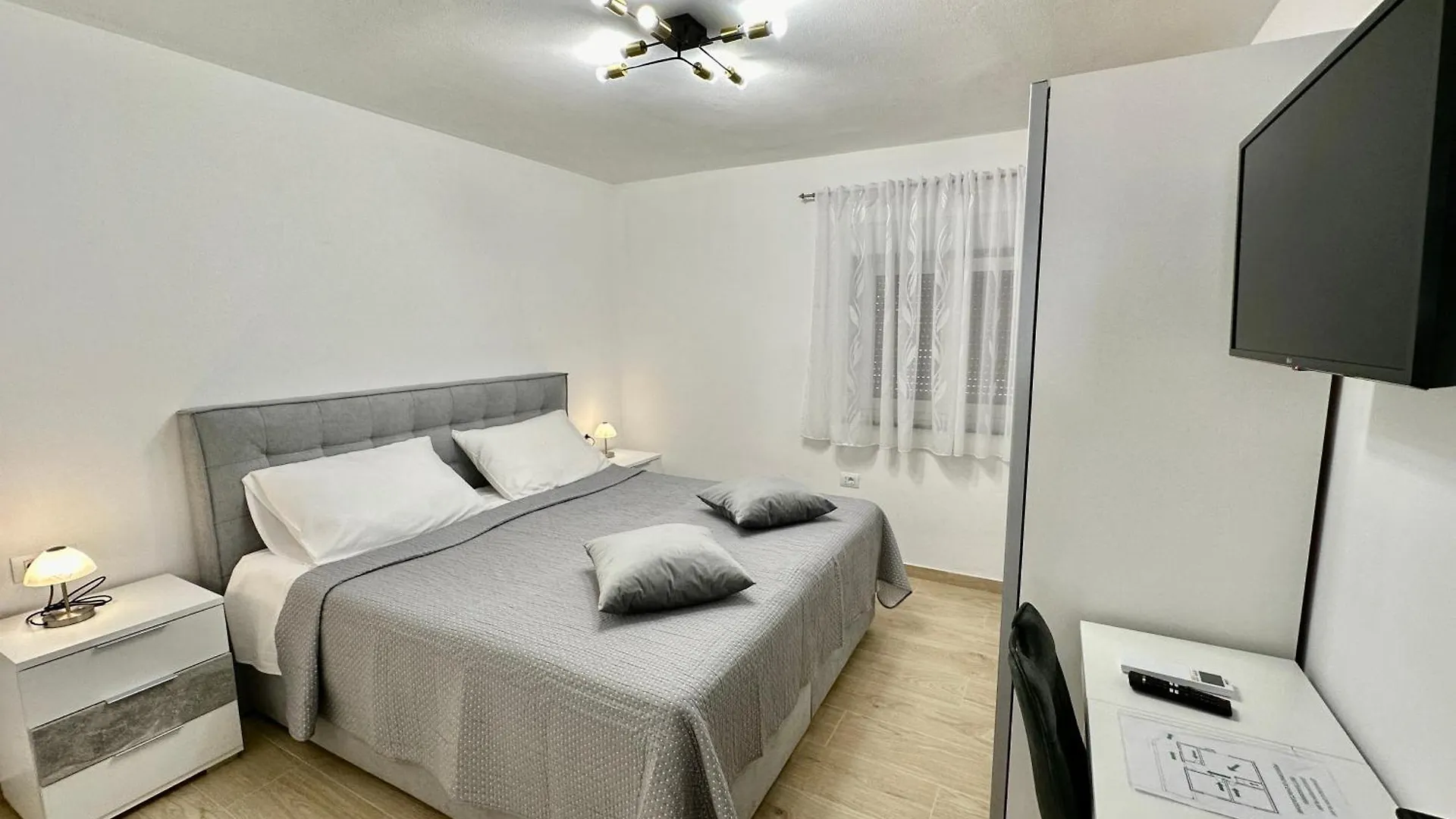 Apartments Marijan & Marija Bale
