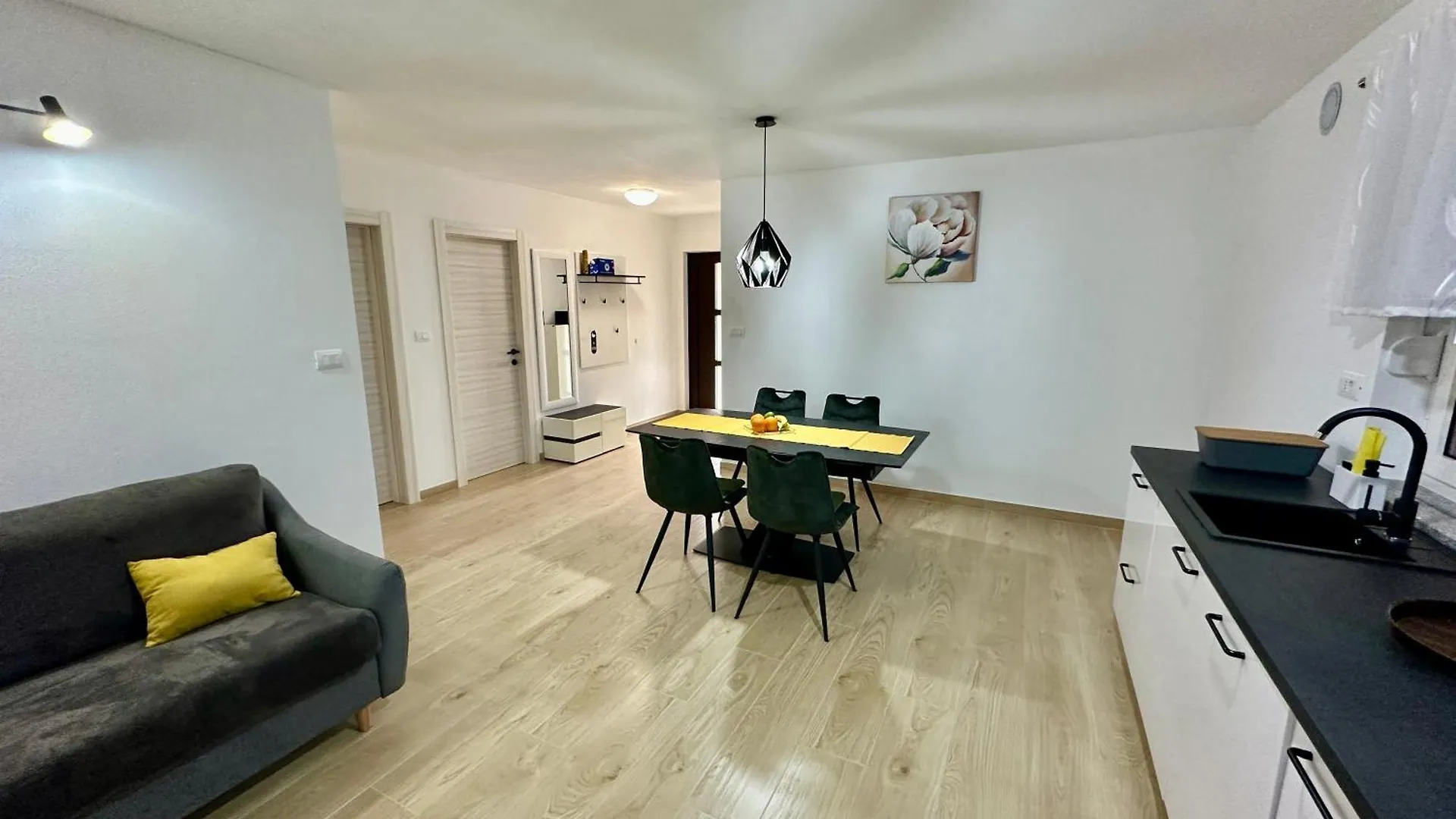 Apartments Marijan & Marija Bale