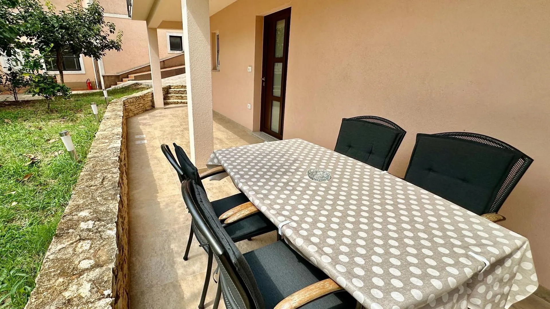 Apartments Marijan & Marija Bale